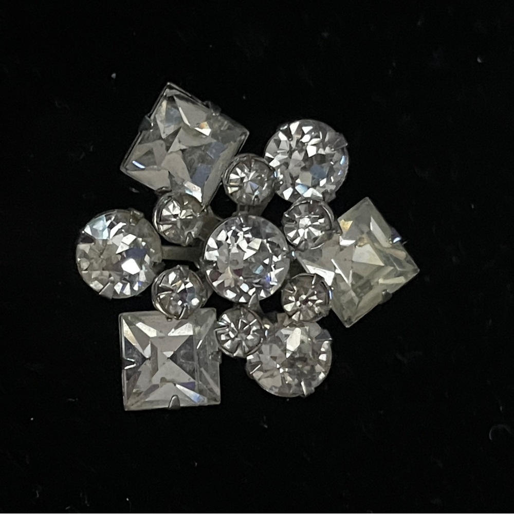 Vintage 1950’s Clear Rhinestones Abstract Star Brooch